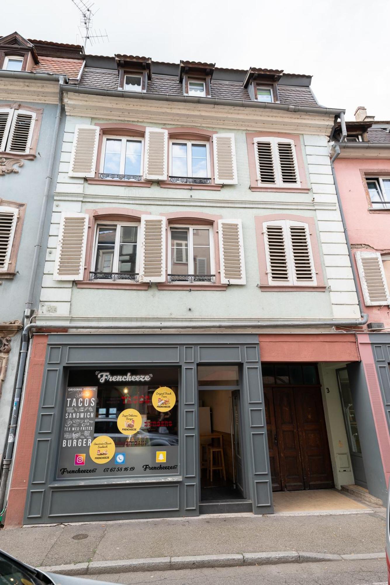 Le Repaire Du Chanceux Selestat Bagian luar foto